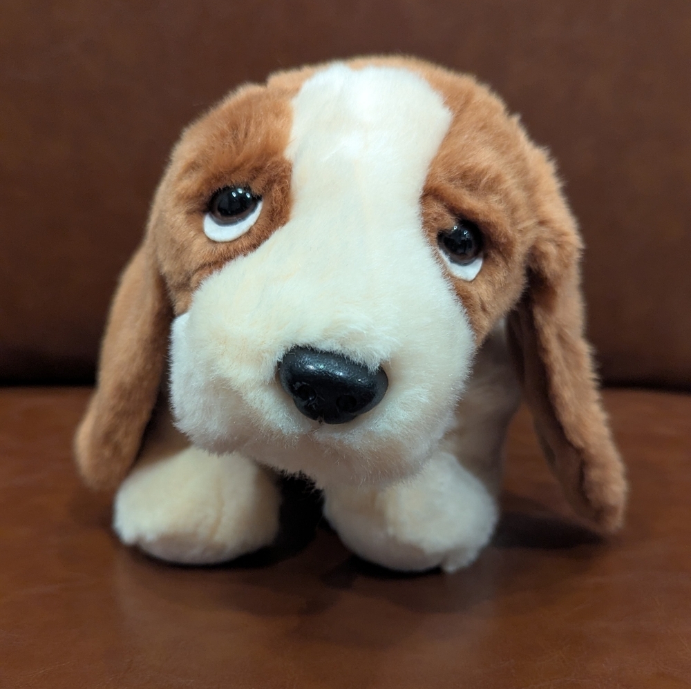 Ty 1998 Beanie Buddy Tracker Basset Hound